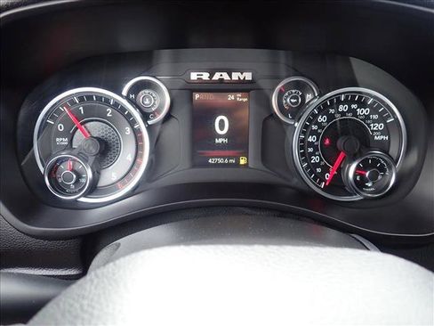 Used 2024 RAM 2500 Big Horn w/ Off Road Package AWD/4WD image 22