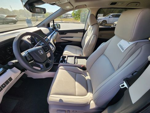 New 2026 Honda Odyssey EX-L image 10