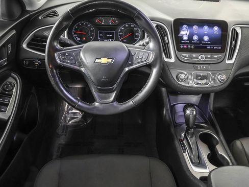 Used 2020 Chevrolet Malibu RS image 36