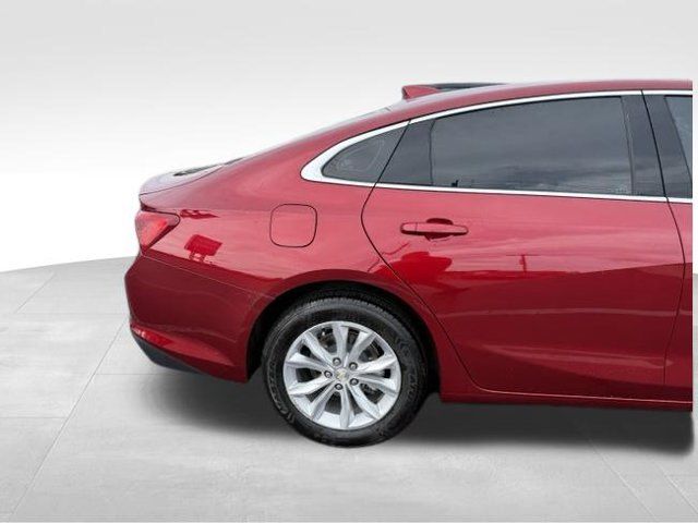 Used 2023 Chevrolet Malibu LT FWD image 4