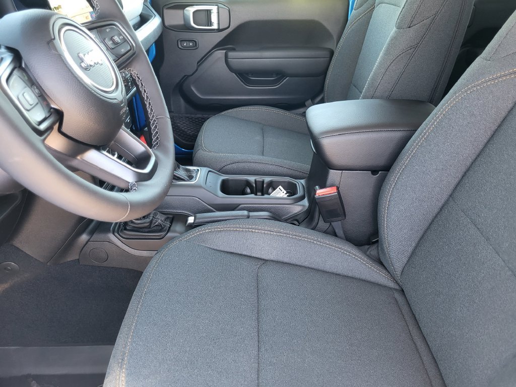 New 2026 Jeep Gladiator Sport AWD/4WD image 12