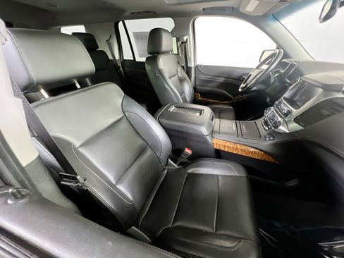 Used 2020 Chevrolet Tahoe Premier w/ RST Edition image 29