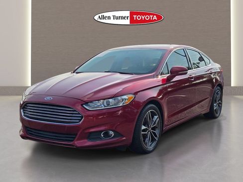 Used 2016 Ford Fusion SE w/ Equipment Group 202A FWD image 3