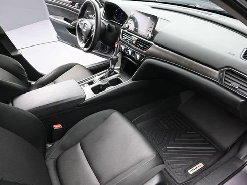 Used 2019 Honda Accord LX image 23