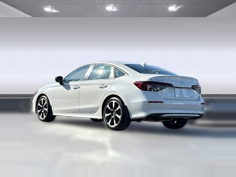 Certified 2025 Honda Civic Sport Touring image 3