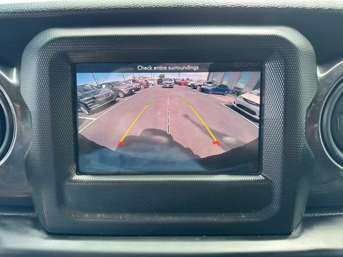 Used 2021 Jeep Wrangler Unlimited Sport AWD/4WD image 20