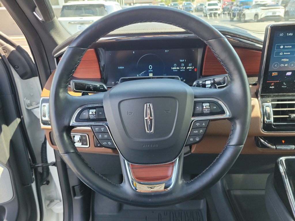 Used 2022 Lincoln Navigator L Reserve AWD/4WD image 23