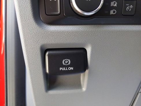 Certified 2022 Ford F150 XLT w/ Equipment Group 302A High image 34