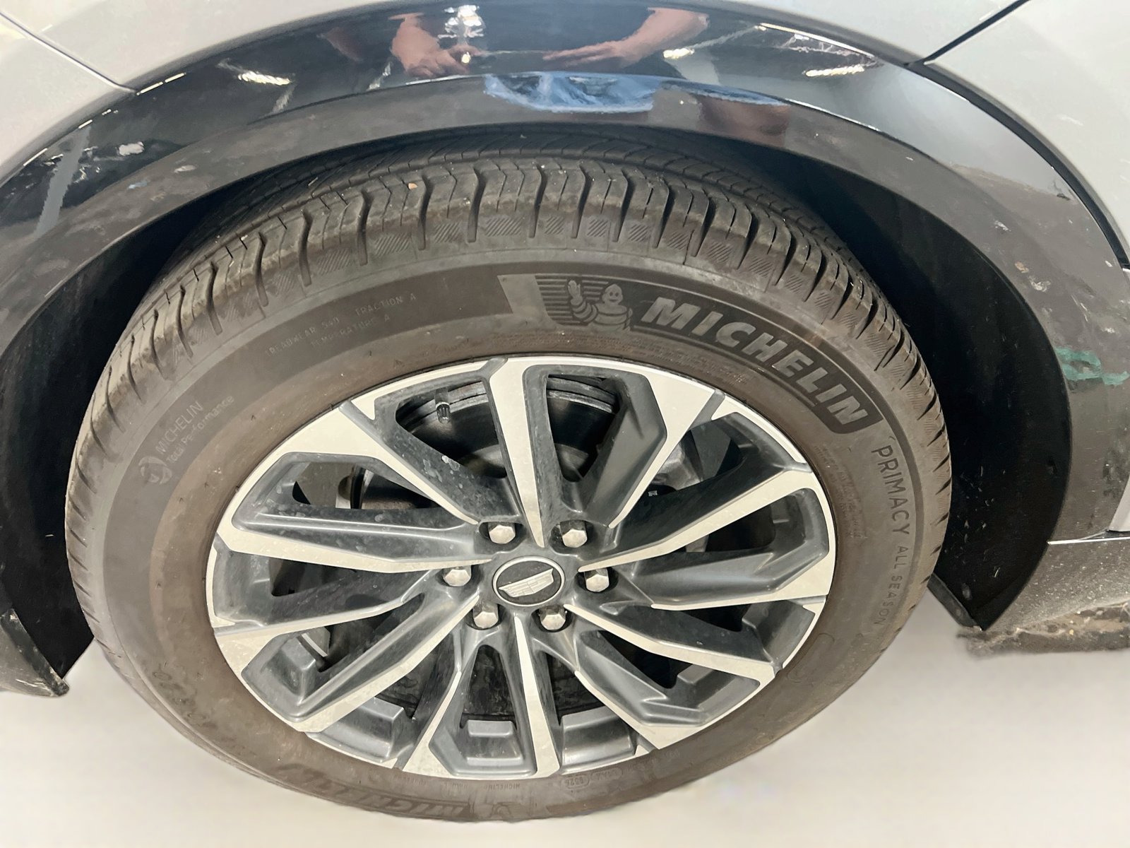 Used 2025 Cadillac Lyriq Sport AWD/4WD image 29