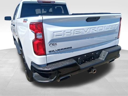 Used 2021 Chevrolet Silverado 1500 LT Trail Boss w/ Convenience Package II AWD/4WD image 5