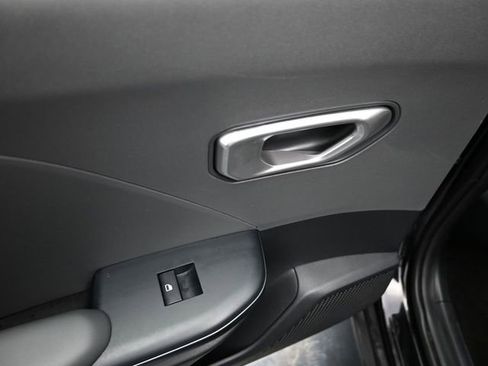 Used 2025 Kia K4 FWD image 29