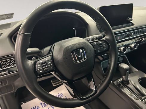 Used 2024 Honda Civic Sport image 12