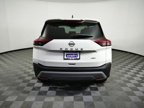 Used 2023 Nissan Rogue S image 7