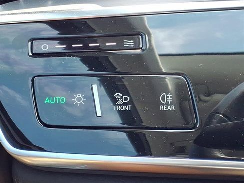 Used 2021 Audi A8 L 3.0T w/ Executive Plus Package image 22