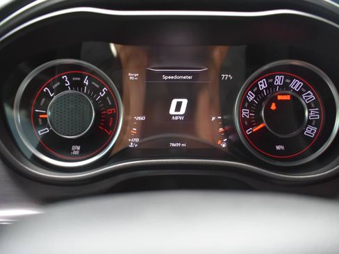 Used 2015 Dodge Challenger R/T w/ Quick Order Package 22B R/T RWD image 26