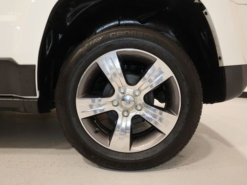 Used 2016 Jeep Patriot High Altitude image 21