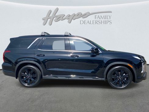 Used 2024 Hyundai Palisade XRT FWD image 2