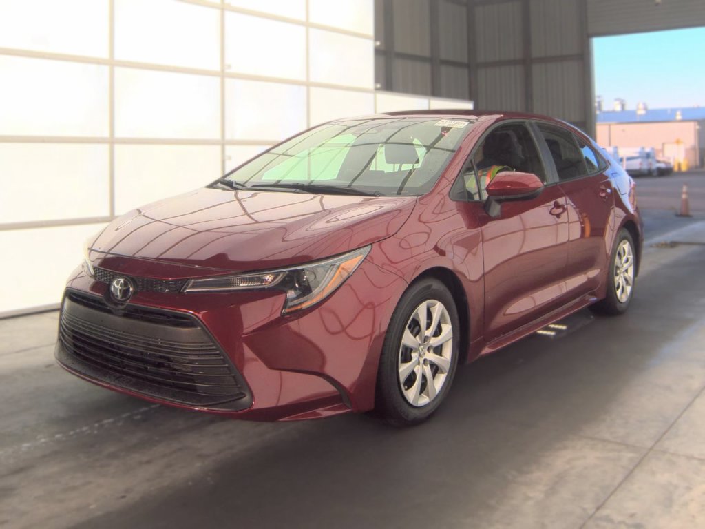 Used 2025 Toyota Corolla LE FWD image 1