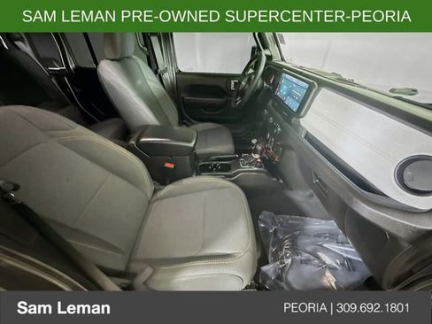 Used 2024 Jeep Gladiator Sport AWD/4WD image 22
