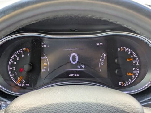 Used 2021 Jeep Grand Cherokee Laredo image 11