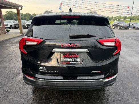 Used 2024 GMC Terrain AT4 w/ Infotainment Package II AWD/4WD image 5