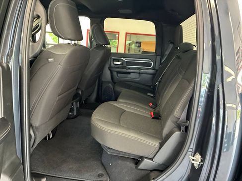 Certified 2025 RAM 2500 Big Horn AWD/4WD image 15