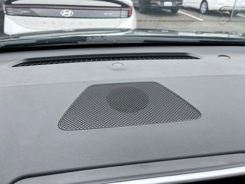 Used 2025 Nissan Altima 2.5 SV image 17