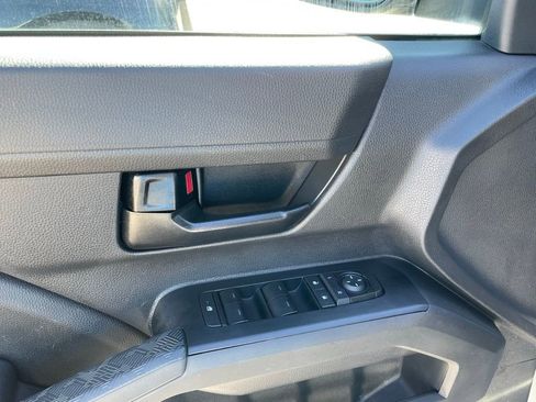 Used 2024 Toyota Tacoma SR5 AWD/4WD image 11
