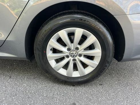 Used 2014 Volkswagen Passat Wolfsburg Edition image 32