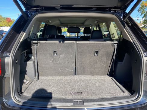 Used 2025 Volkswagen Atlas SEL image 7