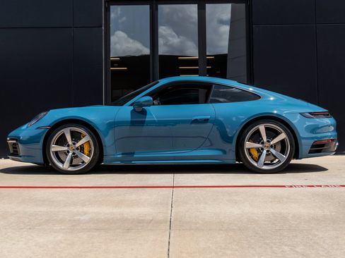 Certified 2023 Porsche 911 Carrera S RWD image 2