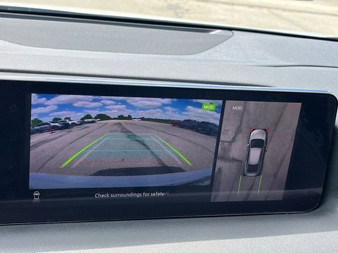 New 2026 Nissan Sentra SR FWD image 10