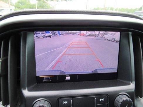 Used 2022 Chevrolet Colorado LT w/ LT Convenience Package RWD image 27