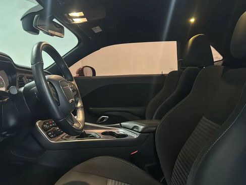 Used 2017 Dodge Challenger R/T w/ Quick Order Package 22P T/A image 11