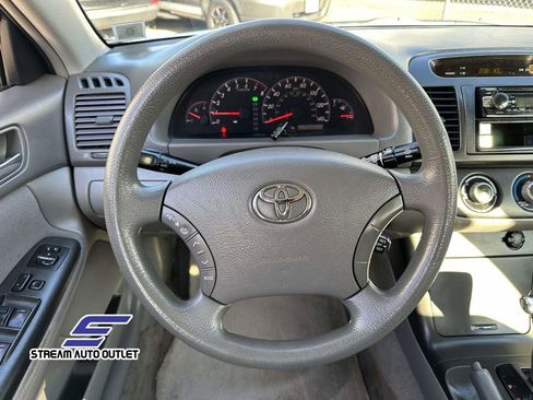 Used 2005 Toyota Camry LE image 9