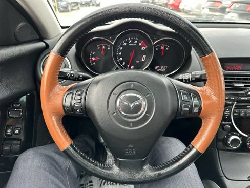 Used 2006 MAZDA RX-8 w/ Grand Touring Pkg RWD image 18