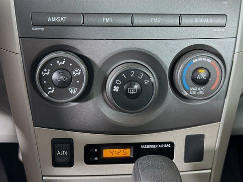Used 2011 Toyota Corolla LE FWD image 21