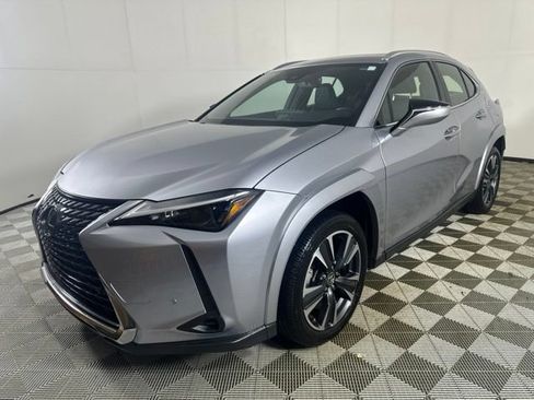 Used 2024 Lexus UX 250h AWD w/ Premium Package image 3