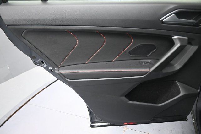 Used 2024 Volkswagen Tiguan Wolfsburg Edition FWD image 18