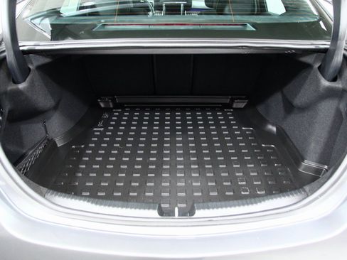 Used 2025 Mercedes-Benz C 300 4MATIC Sedan image 26