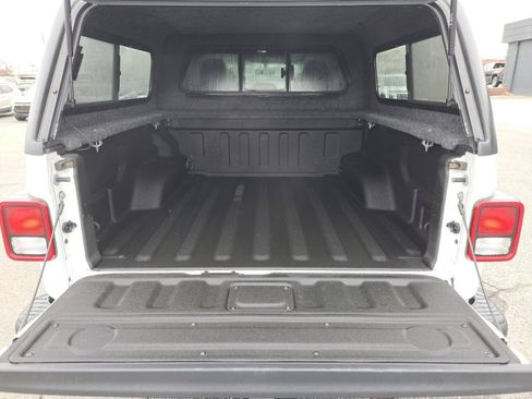 Used 2023 Jeep Gladiator Rubicon image 29