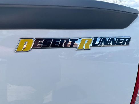 Used 2016 Nissan Frontier Desert Runner image 24