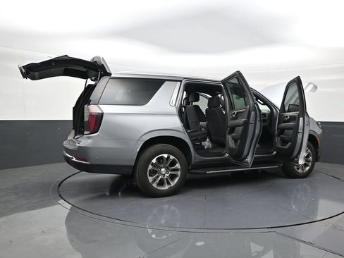 Used 2025 Chevrolet Tahoe LS AWD/4WD image 27
