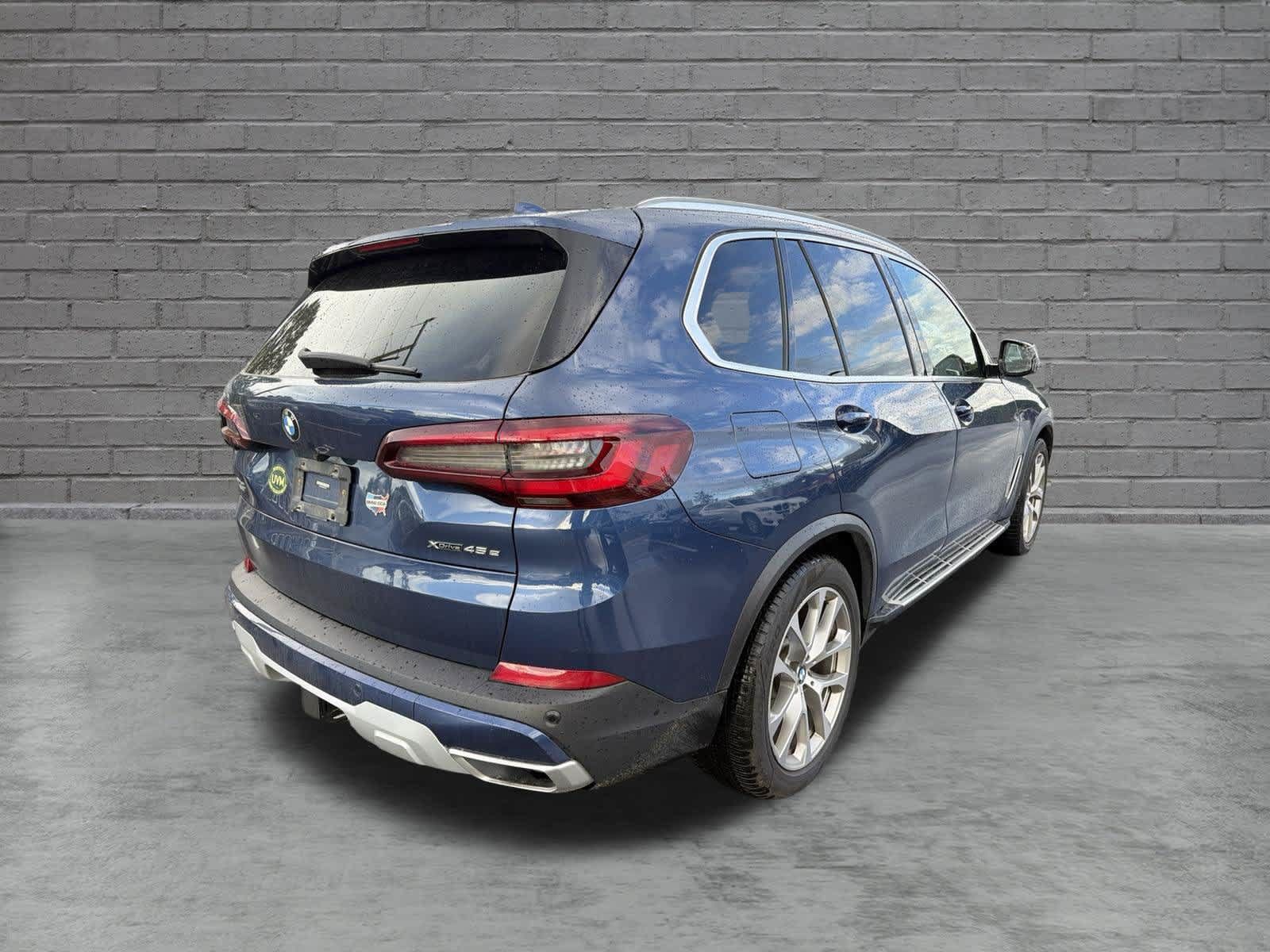 Used 2021 BMW X5 xDrive45e w/ Premium Package 2 AWD/4WD image 8