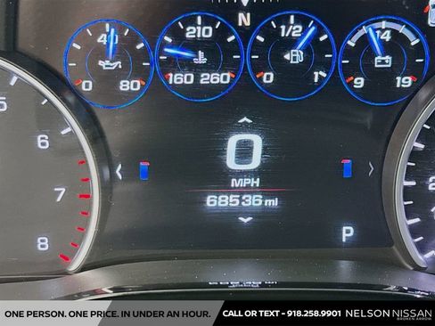 Used 2017 Cadillac XT5 Platinum AWD/4WD image 12
