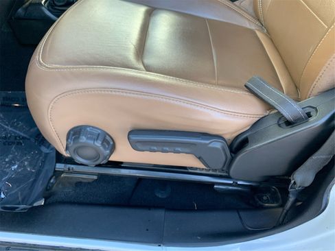 Used 2022 Jeep Gladiator Overland w/ Popular Equipment Package image 16