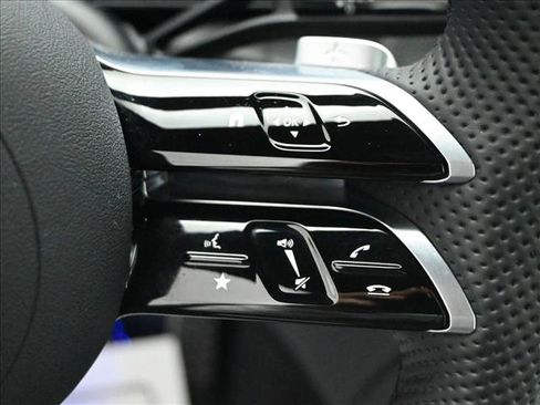 Certified 2026 Mercedes-Benz GLC 300 4MATIC image 13