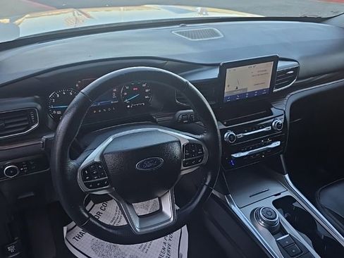 Used 2023 Ford Explorer Limited AWD/4WD image 12