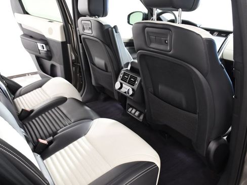 Used 2023 Land Rover Discovery S R-Dynamic AWD/4WD image 22
