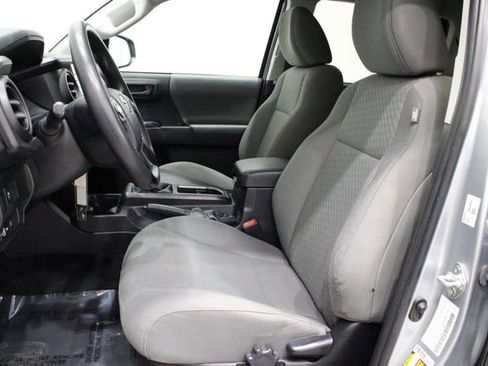 Used 2023 Toyota Tacoma SR AWD/4WD image 37